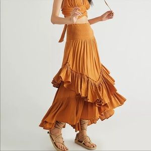 Free People - The Convertible Skirt size M, rust/cognac/orange color, NWT